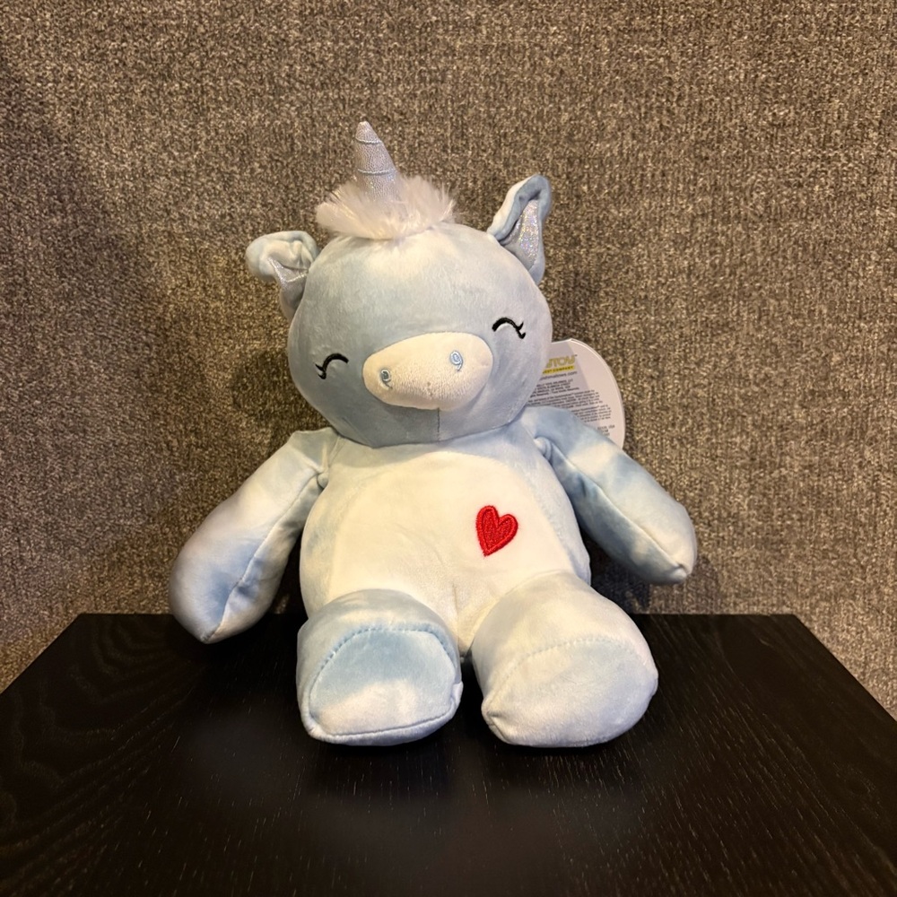 Gwen Unicorn Squishmallow Hugmee